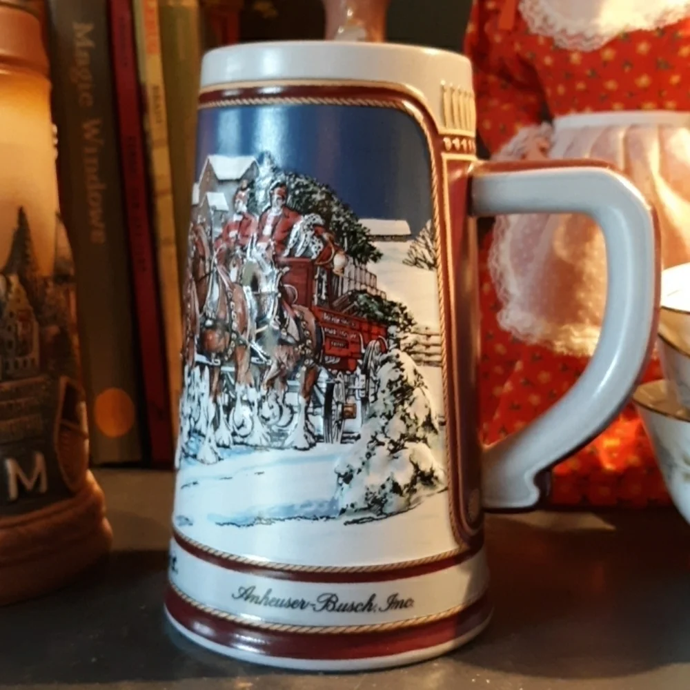 1989 Budweiser collectors edition beer Stein